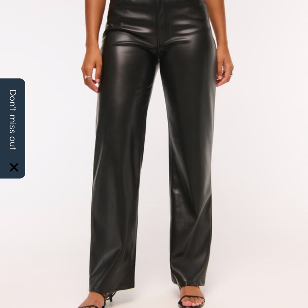 Abercrombie Curve Love High Rise 90s Relaxed Vegan Leather Pant
